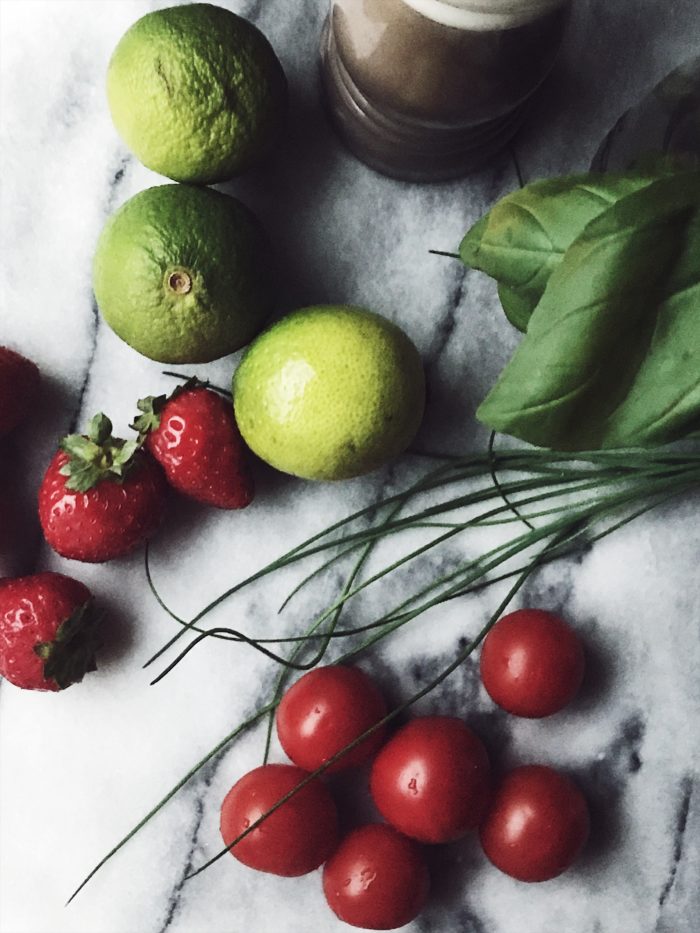 A strawberry salad recipe: strawberry tomato salad. Get this Italian salad recipe and more homemade Italian recipes on Gourmet Project, a Rome based Italian food blog.