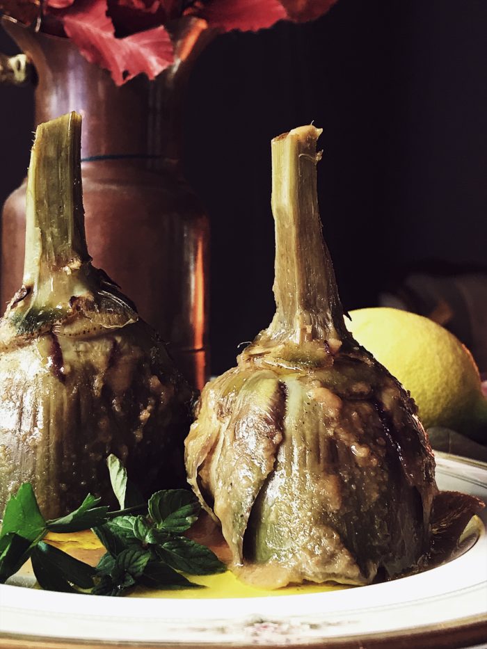 Artichokes recipe: Roman style artichokes by Gourmet Project, a Rome based Italian food magazine and blog.