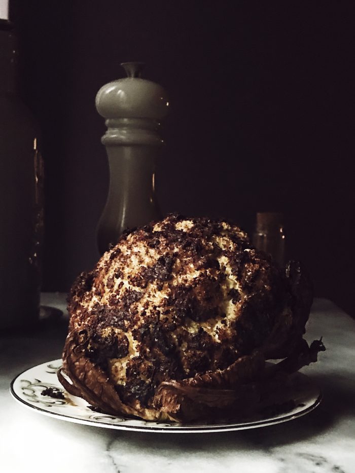 whole roasted cauliflower recipe by Gourmet Project