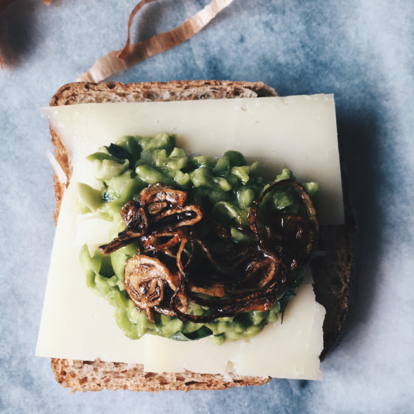 Pecorino Grilled Sandwich and Broad beans Pesto | gourmet project May Day