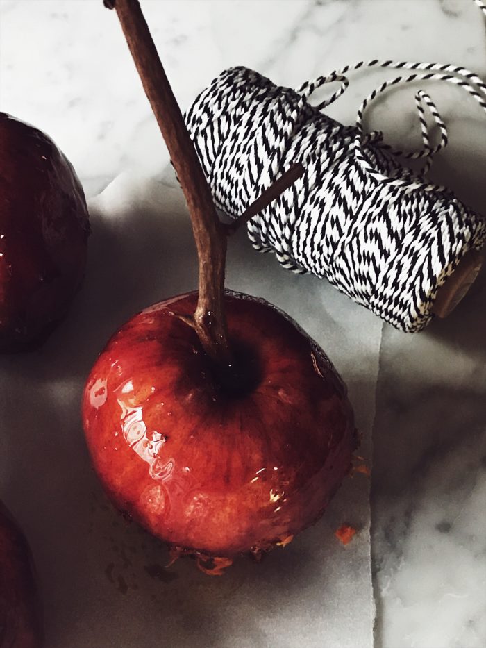 caramel apples recipes Spritz candy apples by Gourmet Project